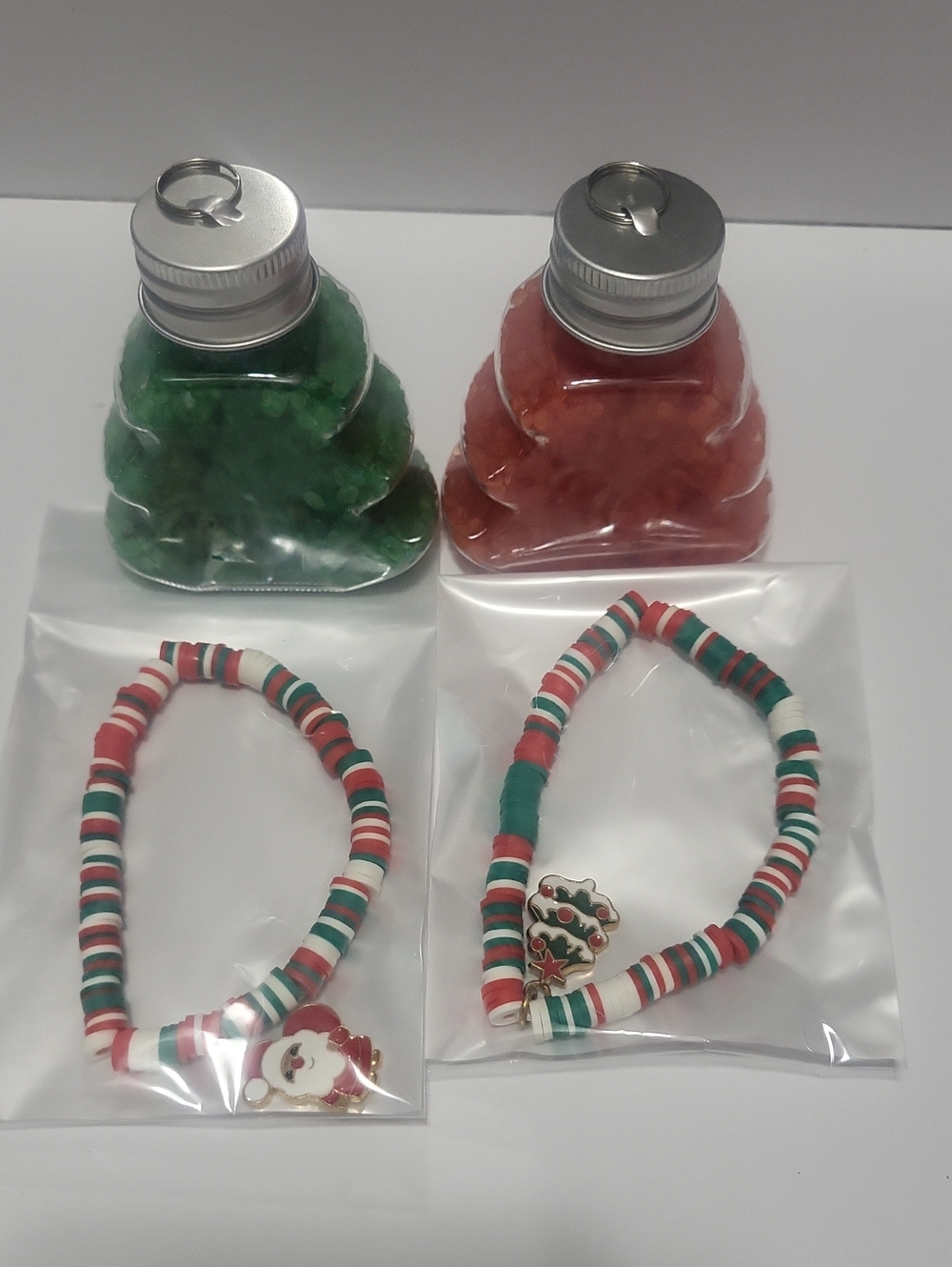 Kids Holiday Beaded Bracelet with Festive Charm - Red Green White